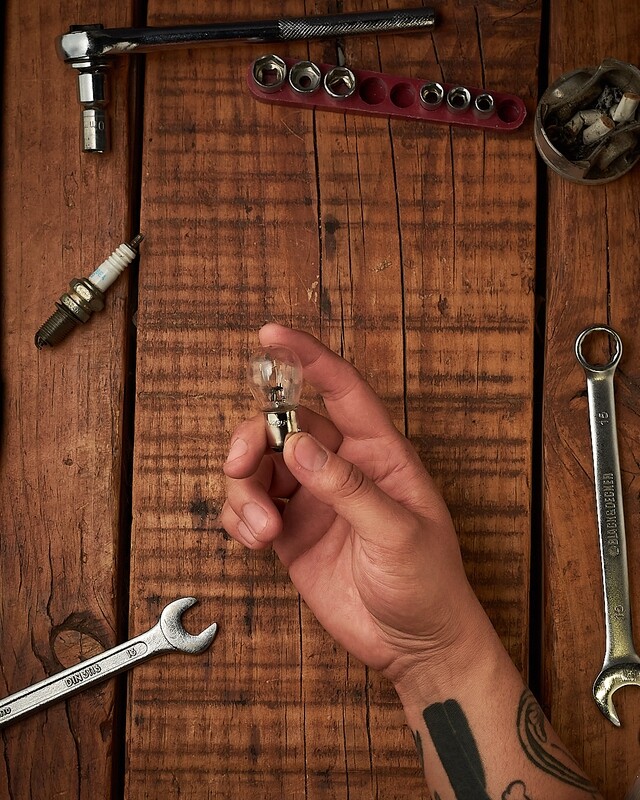 Ampolleta de doble contacto