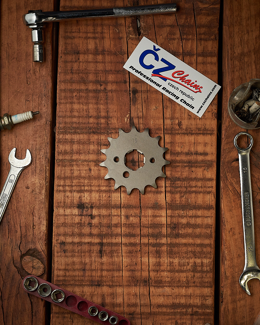 Piñón de 15 dientes estría gruesa Piñón de 15 dientes estría gruesa