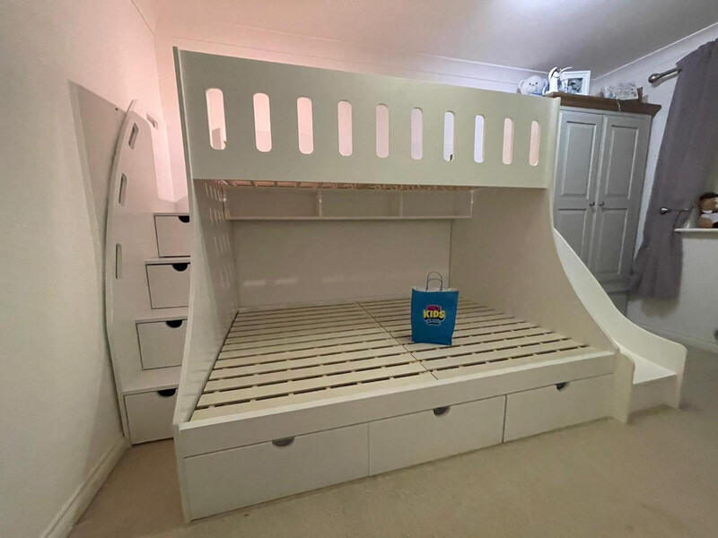 Double And Single Bunk Bed With Long Shelf And Slide 