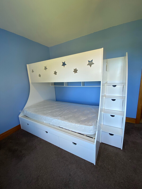 Double And Single Bunk Bed With Stars