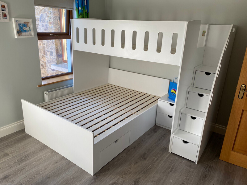 Double And Single L Shape Bunk Bed With Bedside 