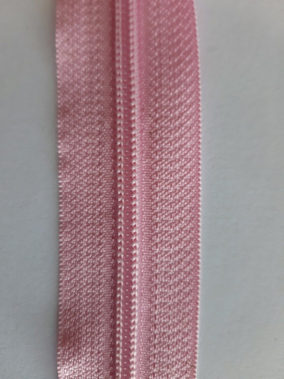 zip maille 5 Rose C14 (vendu au mètre)