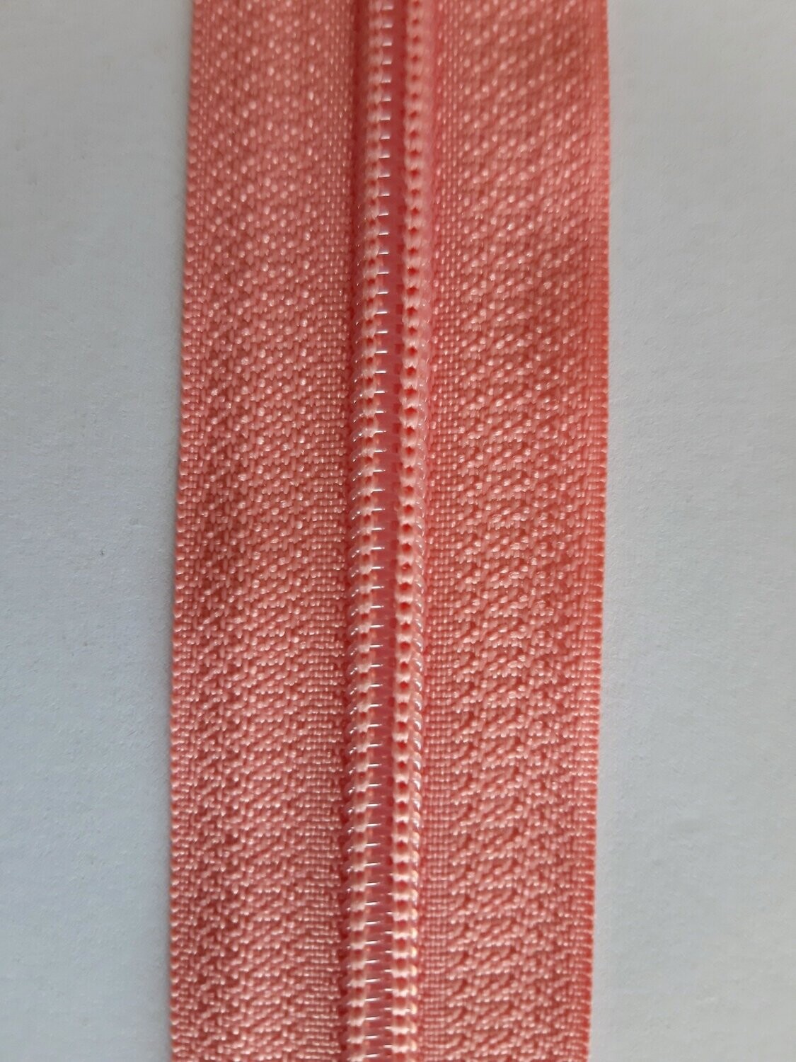 zip maille 5 Saumon C43 (vendu au mètre)