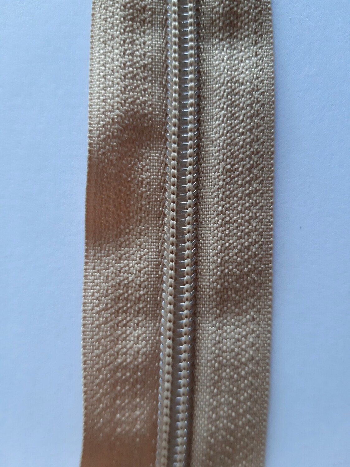 zip maille 5 camel C18 (vendu au mètre)