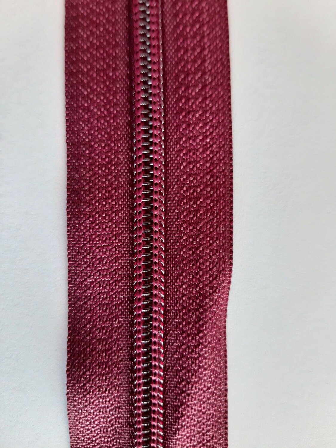 zip maille 5 Bordeau C04 (vendu au mètre)