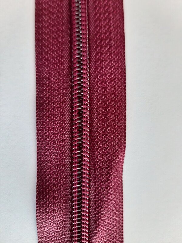 zip maille 5 Bordeau C04 (vendu au mètre)