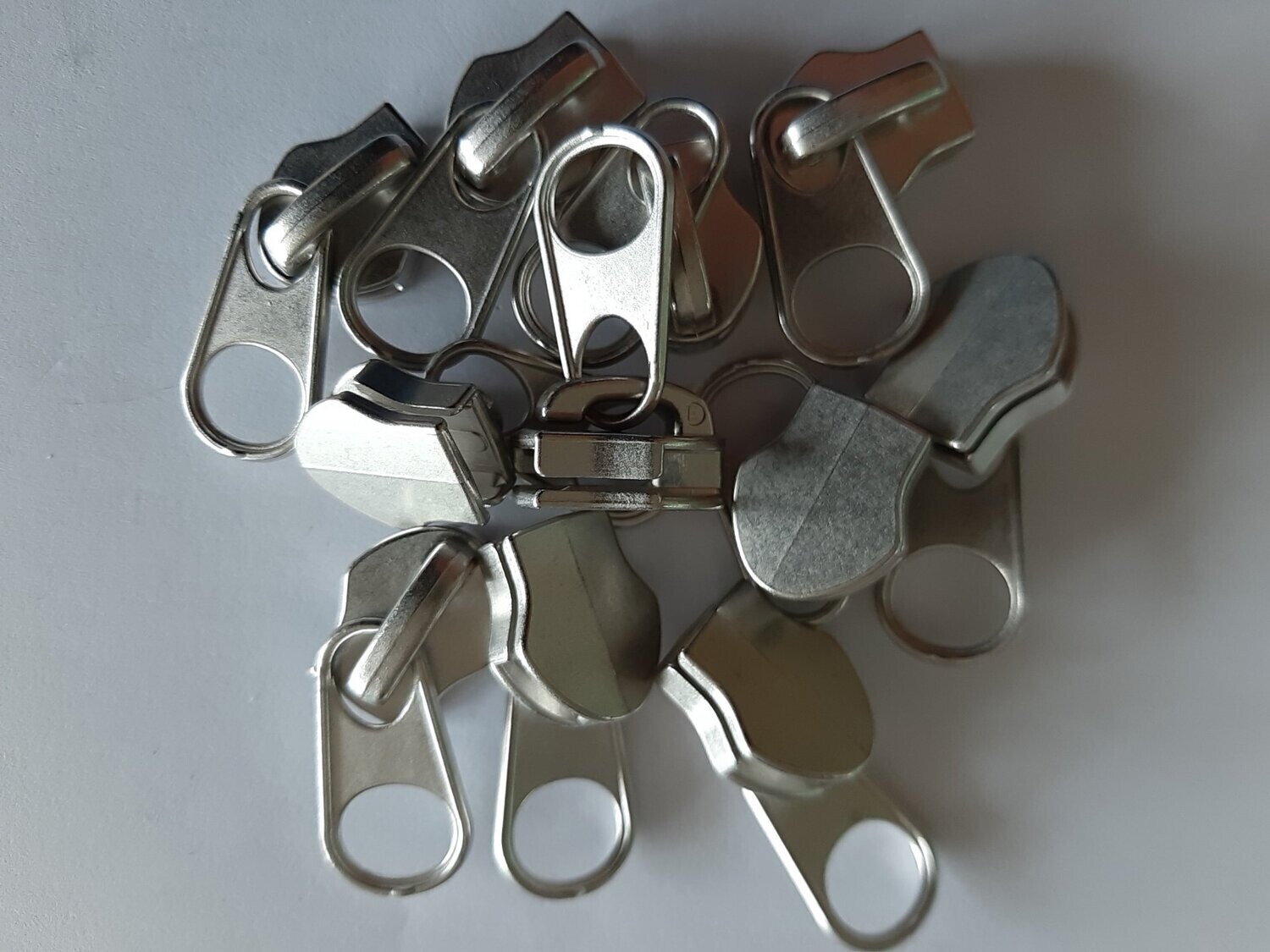 Curseur Argent Mat maille 10 (vendu à l'unité)