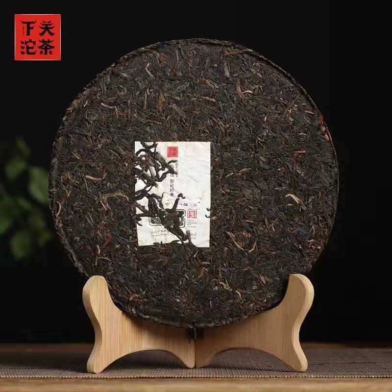 ​🌱Xiaguan 2015 T8653 “Tie Bing" ( Iron cake), 357g raw / sheng puerh classic tea.