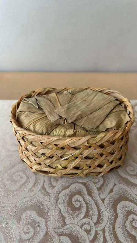 ​2015 Sun Yi Shun Gong Jian Tribute Grade Aged An Cha Dark Tea