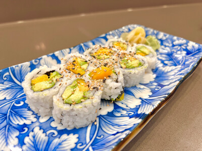 Mango &amp; Avocado roll