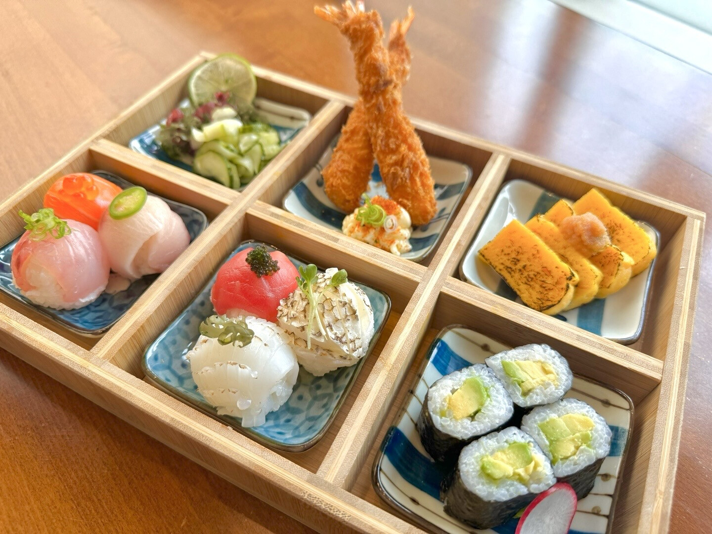 Ki-isu Style Temari (Sushi Balls) Sushi Box
