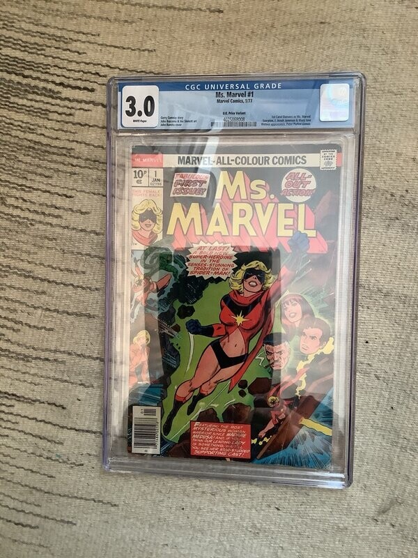 Ms.Marvel # 1 CGC 3.0 Comic