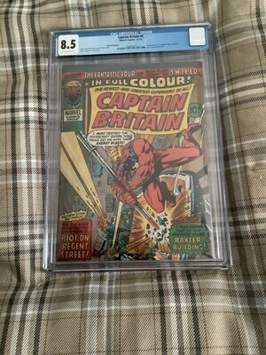 Captain Britain Issue 8 CGC 8.5 1st Appearance Braddock