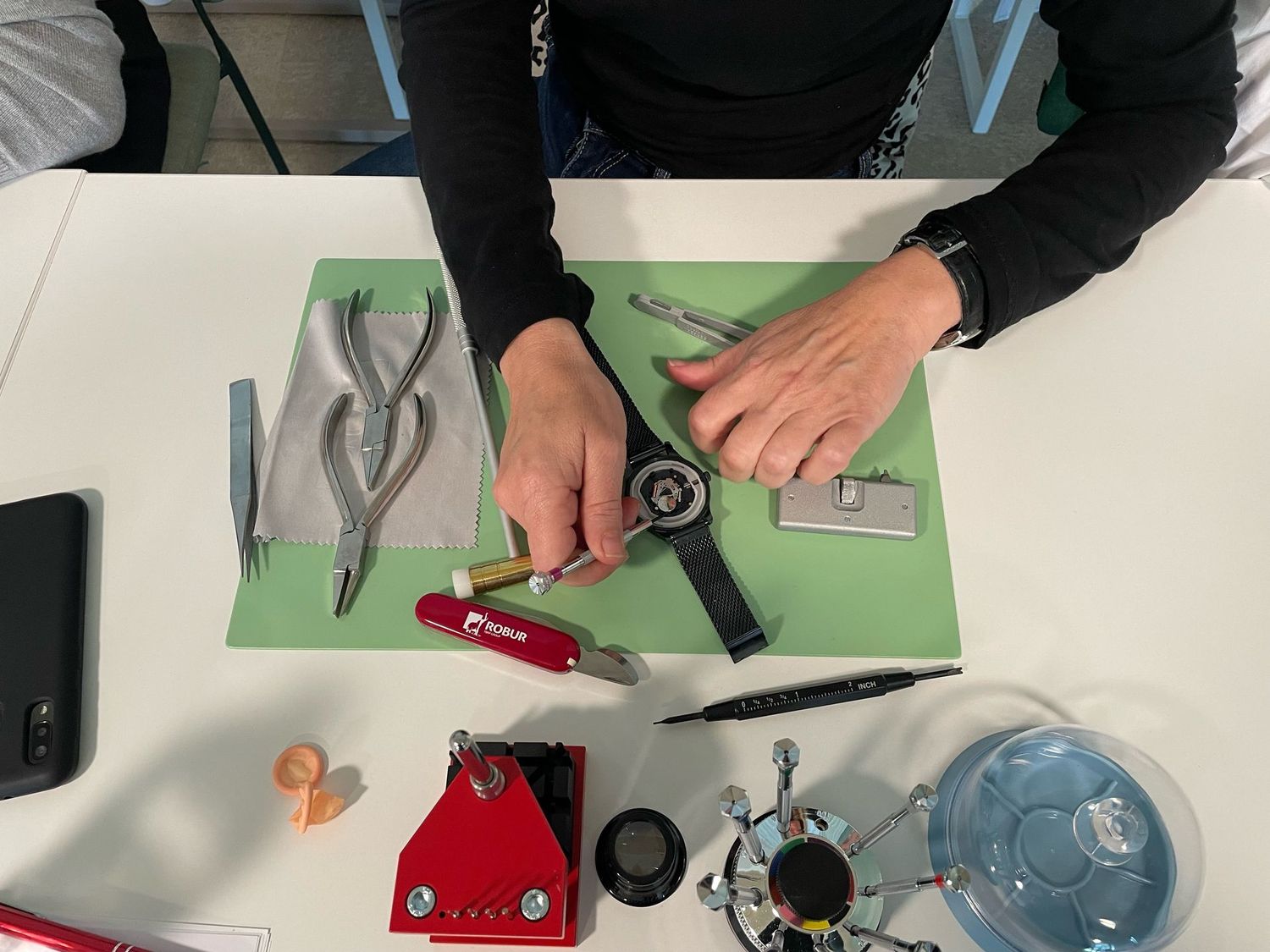 ATELIER DE L’APPRENTI HORLOGER