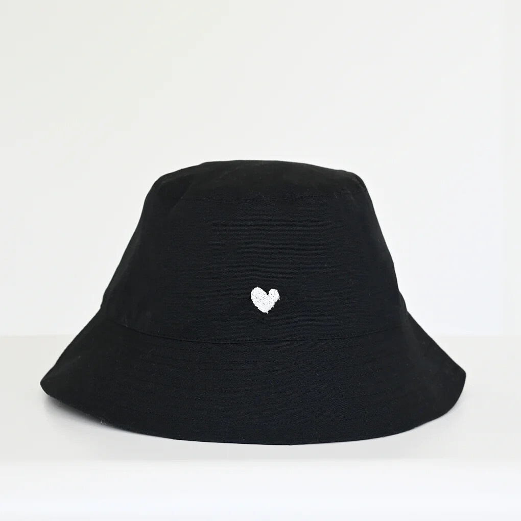 Kerri Rosenthal Bucket Hat Heart in Black