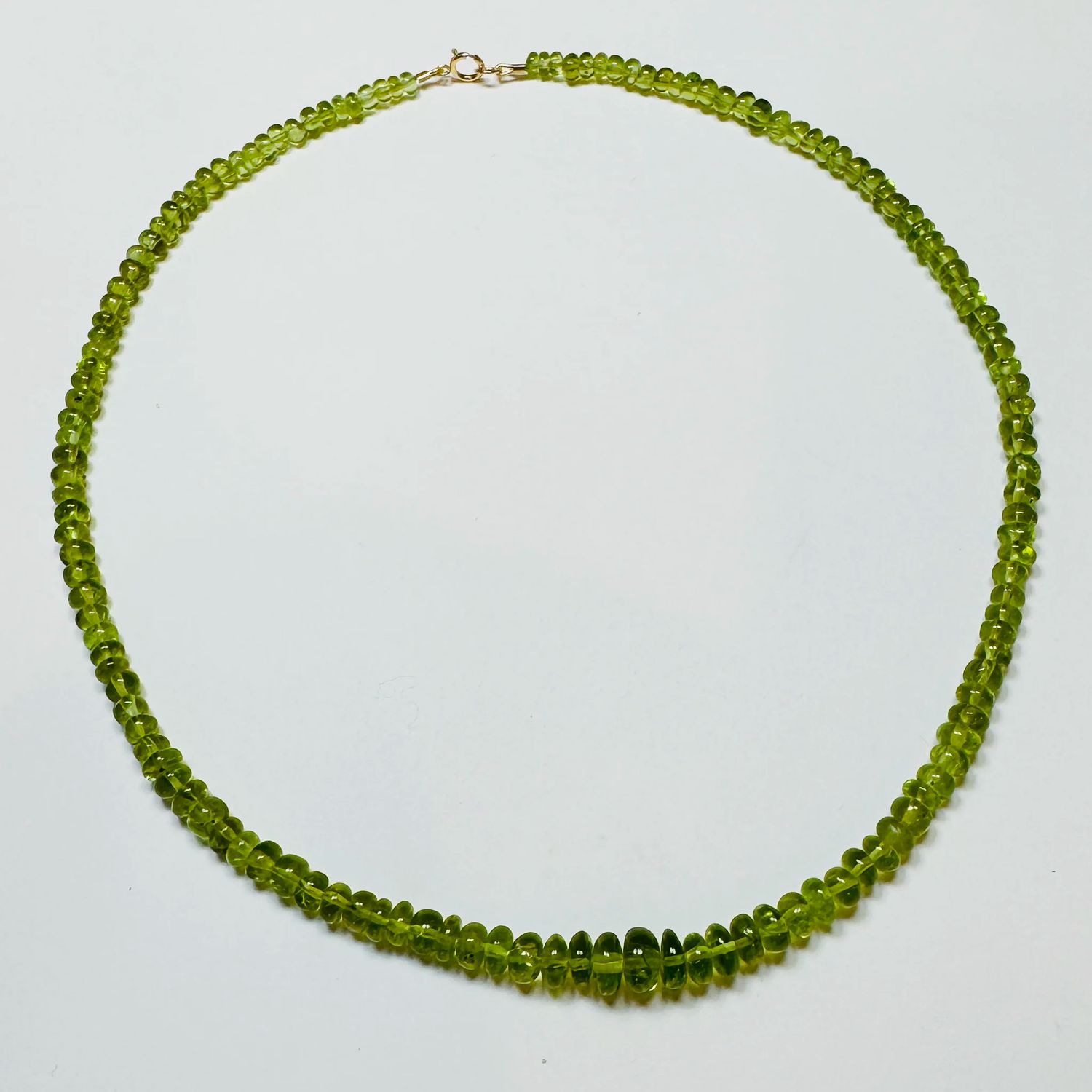 Theodosia Smooth Graduated Peridot Necklace