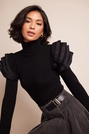 Cara Cara Athena Top in Black Knit
