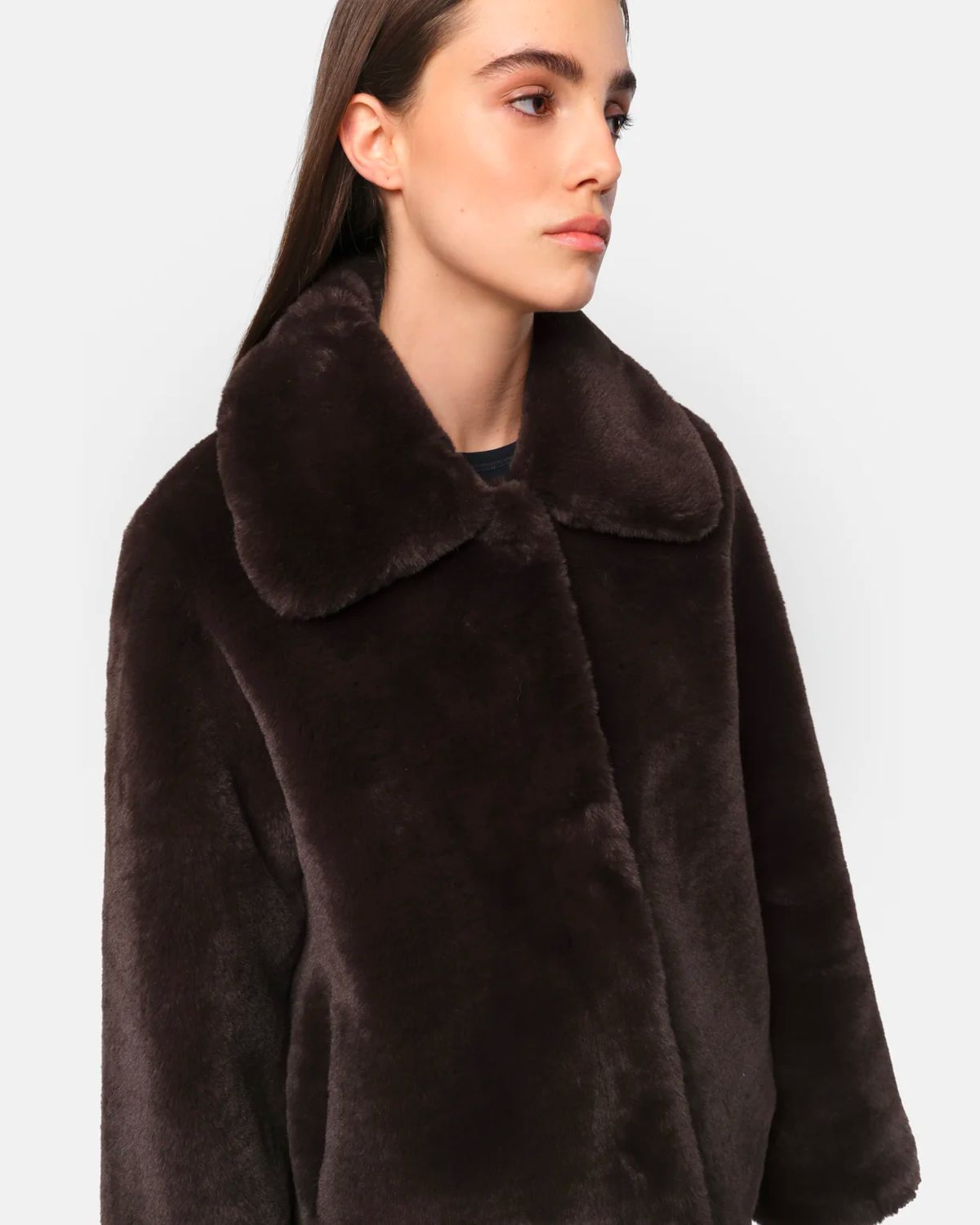 Apparis Elis Short Coat in Espresso