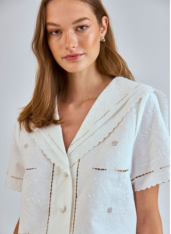 Hunter Bell Birdie Shirt in White Embroidery