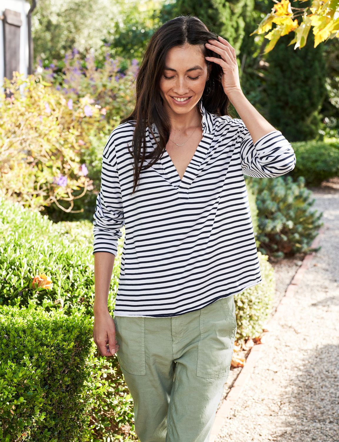 Frank &amp; Eileen Patrick Popover Henley in White &amp; British Royal Navy