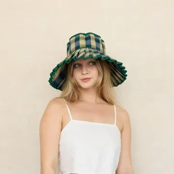Lorna Murray Island Capri Hat in Darwin