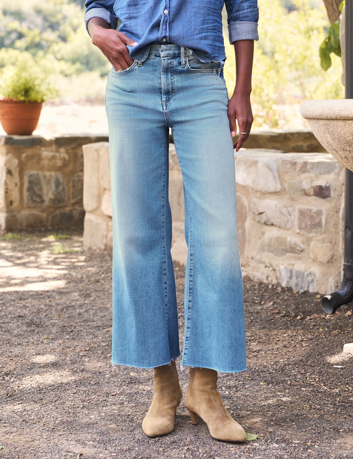 Frank &amp; Eileen Galway Wide Leg Jean in 1972 Light Wash Indigo