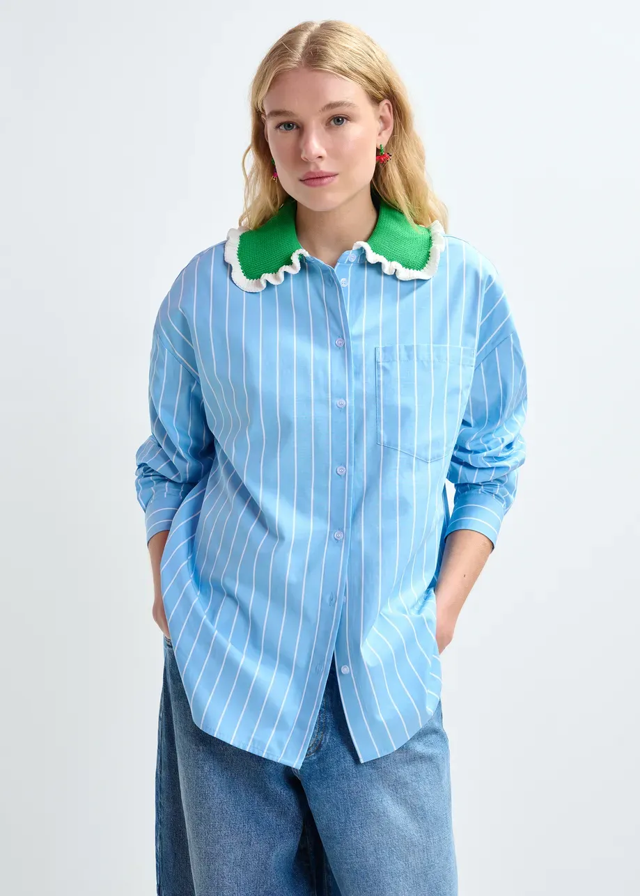 Essentiel Joyful Crochet Collar Shirt in Combo Bright Sky