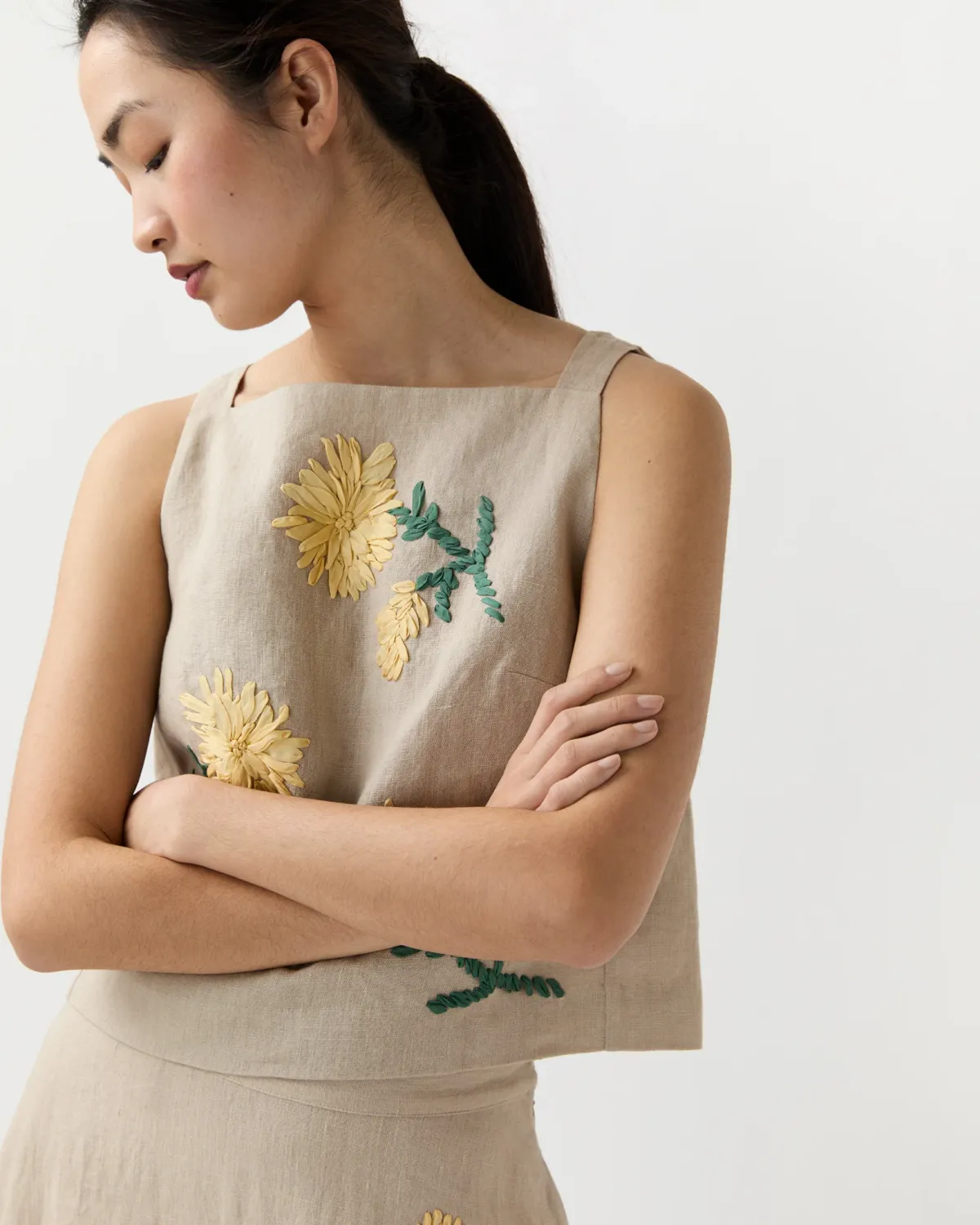 Ann Mashburn Square Gia Shell in Yellow/Flax Ribbon Embroidered Linen