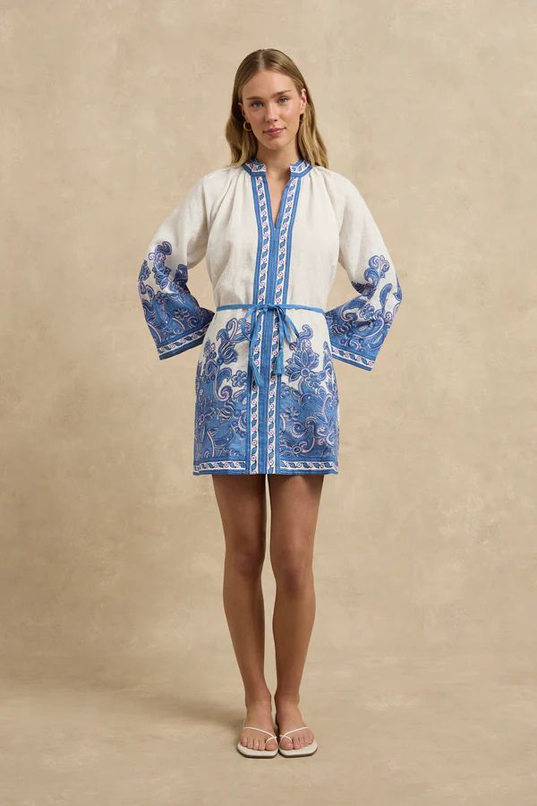Hannah Lumi Dress in Brocade Azul