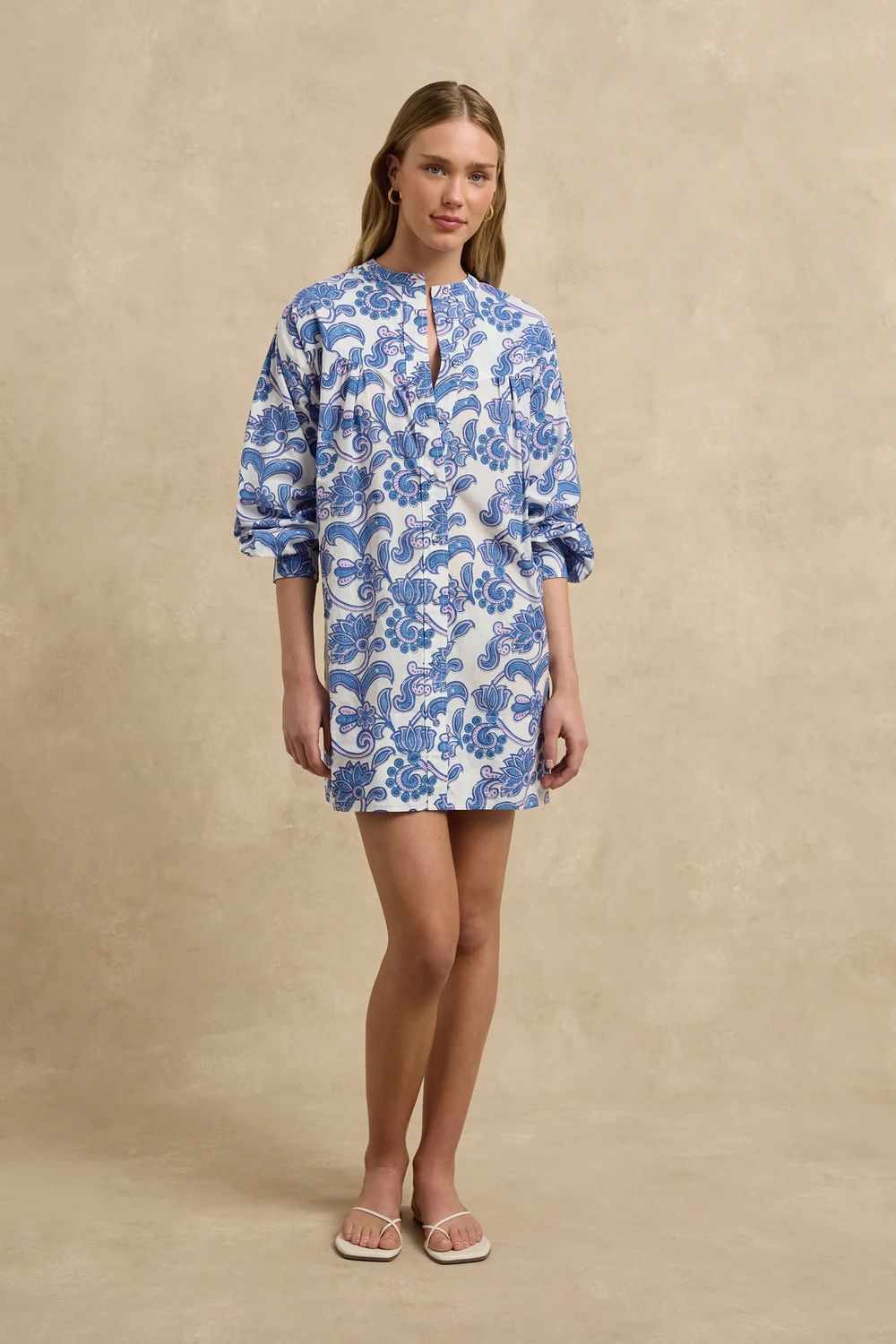 Hannah Apollo Dress in Brocade Azul