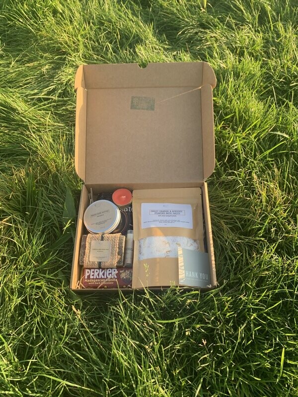 Refresh pamper box