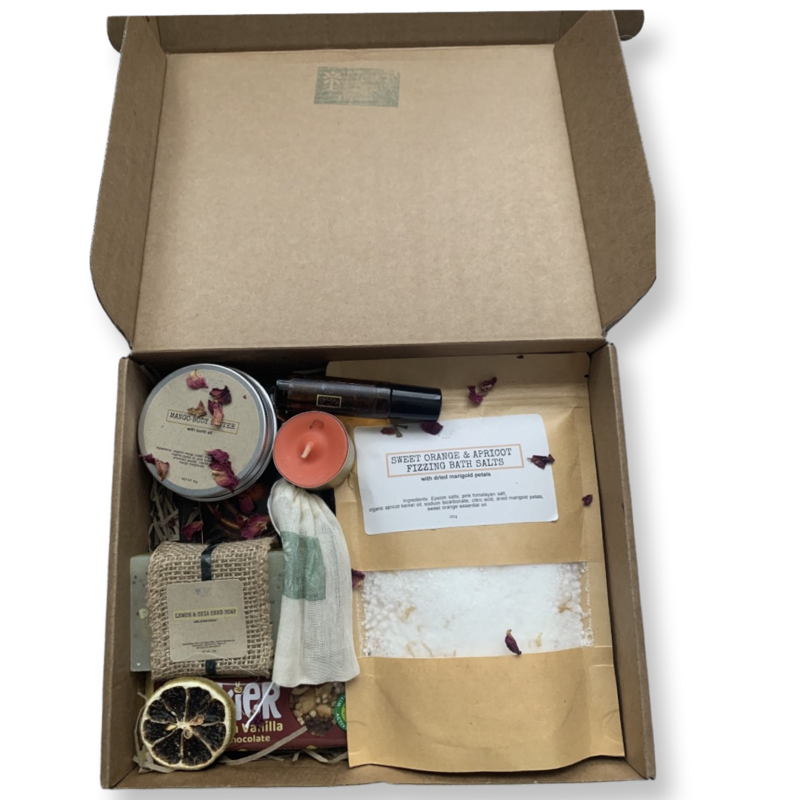 Refresh/ Relax Deluxe Pamper Box