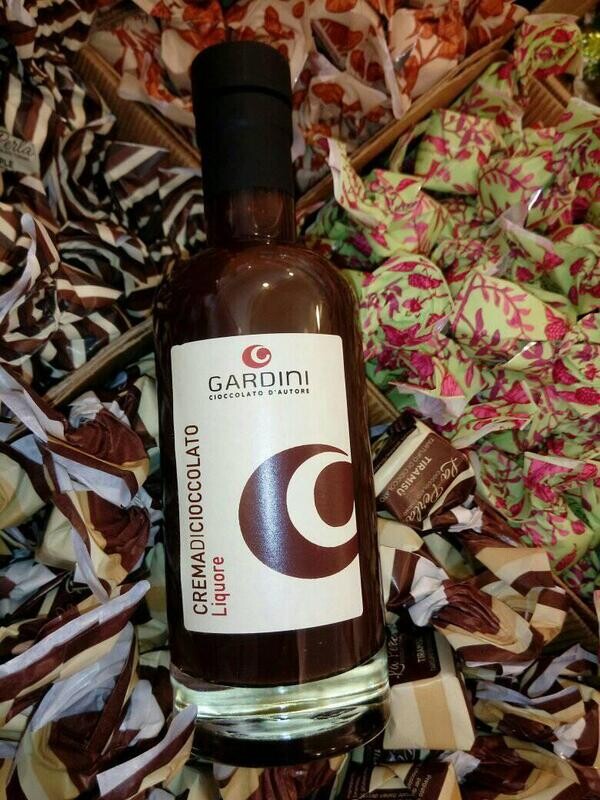 Liquore al cioccolato  200ml  alc. 15% Vol.