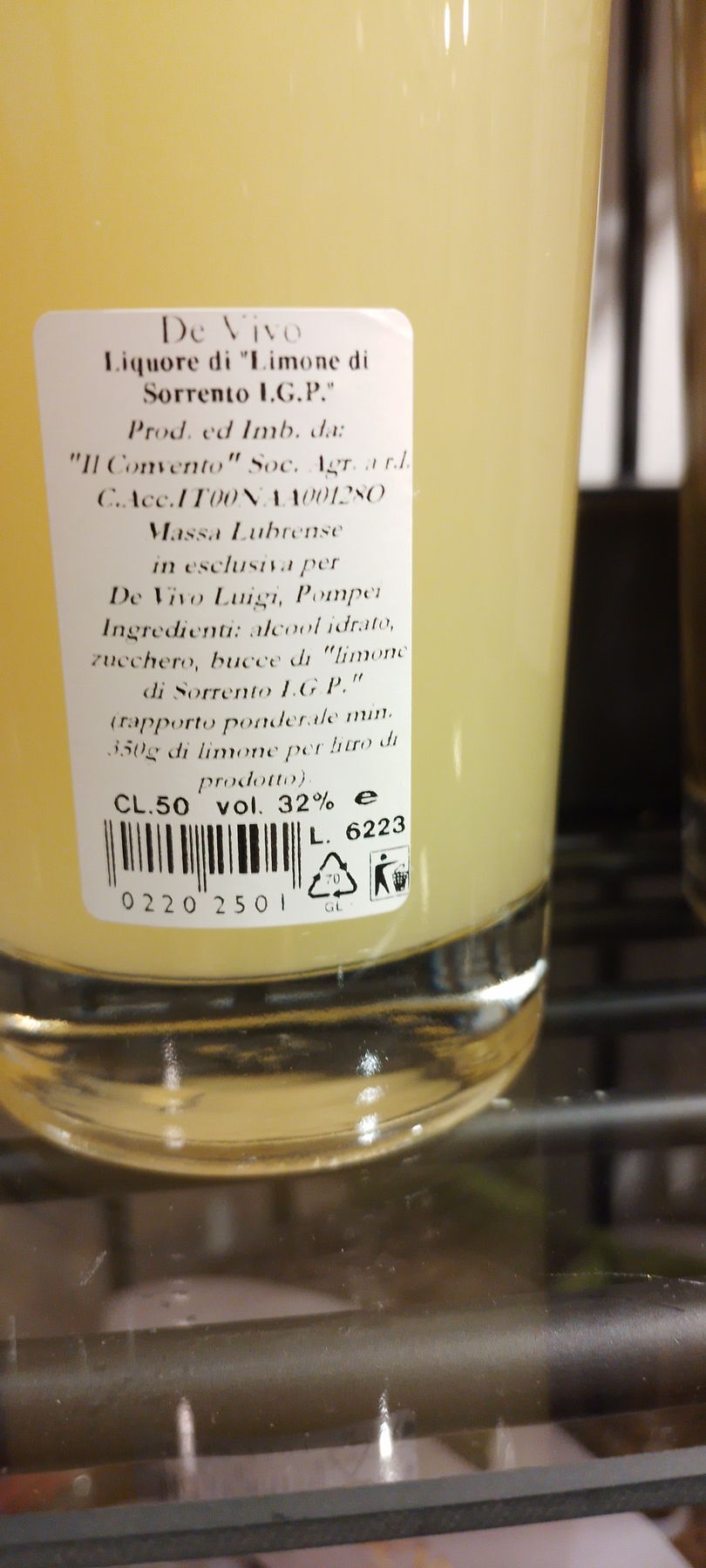 Limoncello ai limoni di Sorrento I.G.P. vol. 32%  Cl. 50