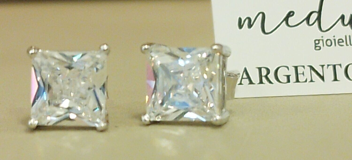 Orecchini in arg. 925 rodiato, punto luce carre' (7x7mm)