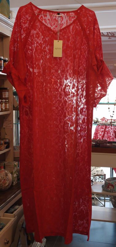 Abito midi in pizzo taglie S/M, M/L e L/XL Abito midi in pizzo taglie S/M, M/L e L/XL