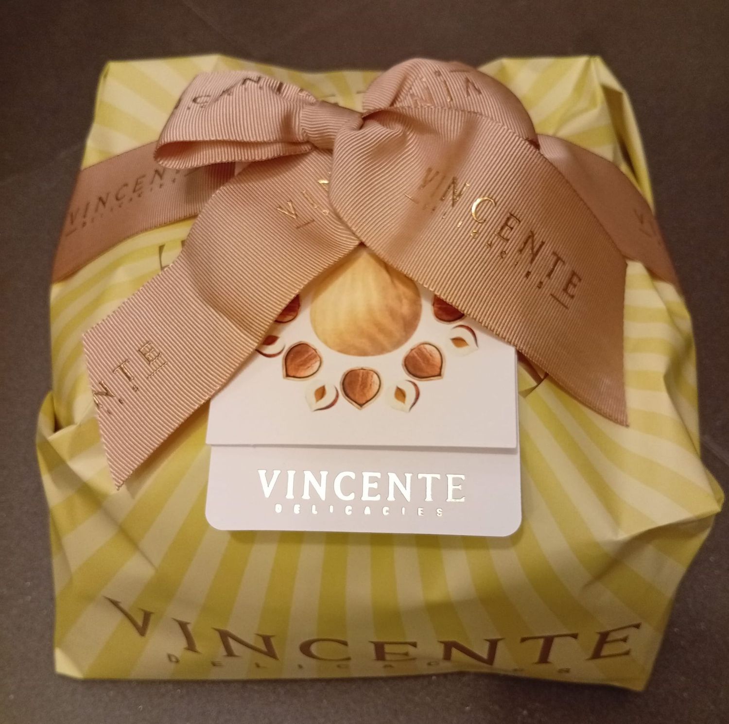 "NUCILLA" ricoperto di cioccolato al latte e granellone di nocciola tostata 750g