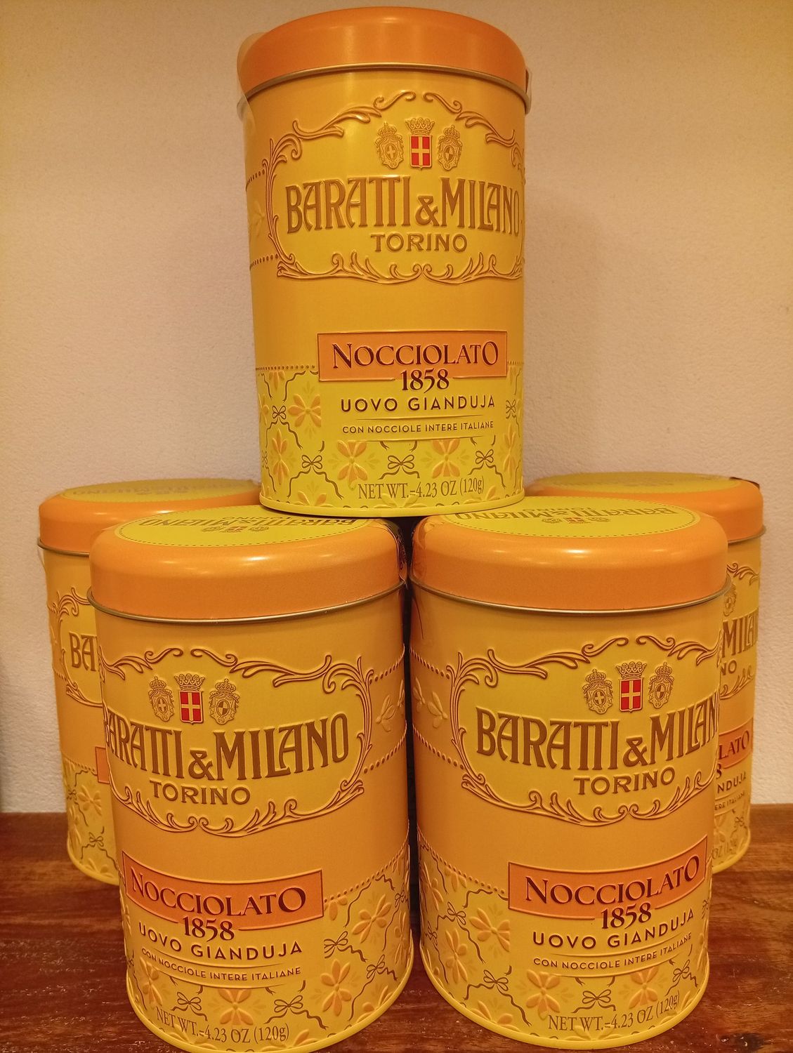 Uovo nocciolato gianduia con nocciole intere italiane 120g