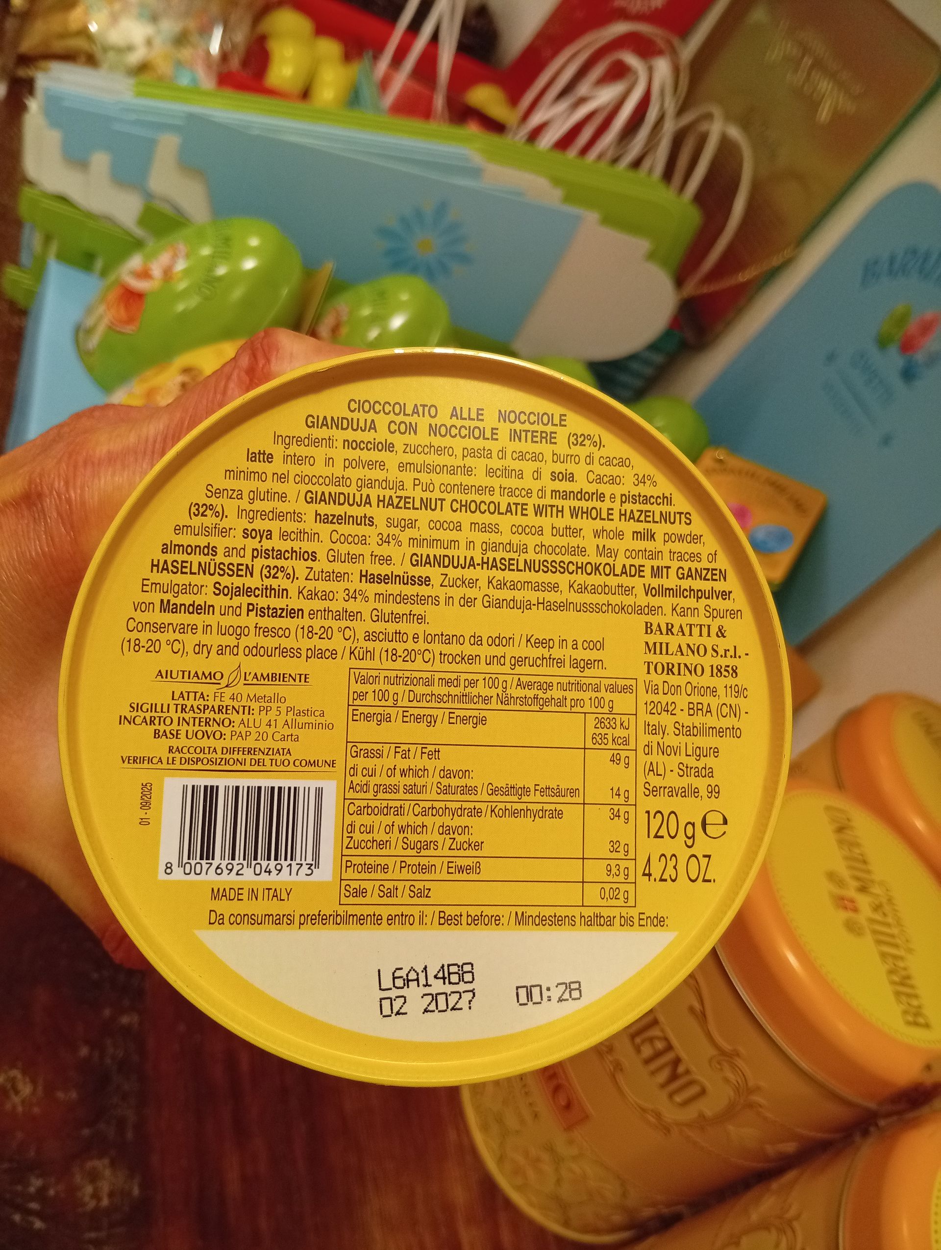 Uovo nocciolato gianduia con nocciole intere italiane 120g