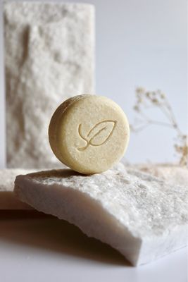 Festes Shampoo Orange mit Zitrone und Bio-Aloe Vera für jede Kopfhaut