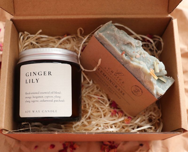 Geschenkset HYGGE- Uplifting: Naturseife &amp; Duftkerze