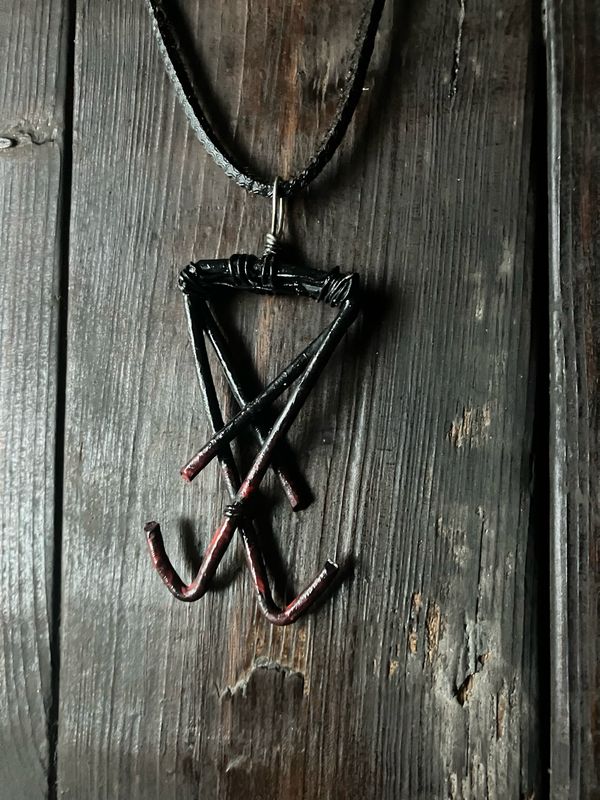 Lucifer Pendant (Black And Blood)