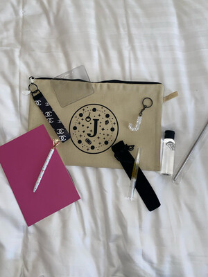 The Bourgeoisie Travel Pack