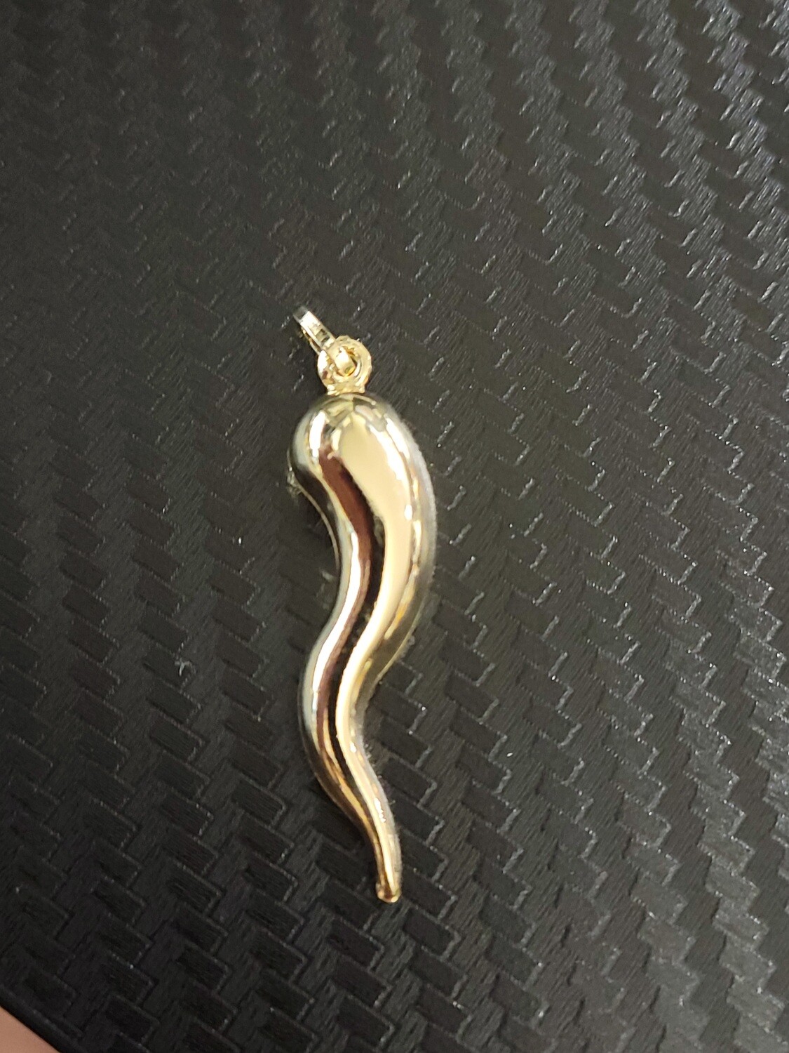 14K ITALIAN HORN CHARM PENDANT