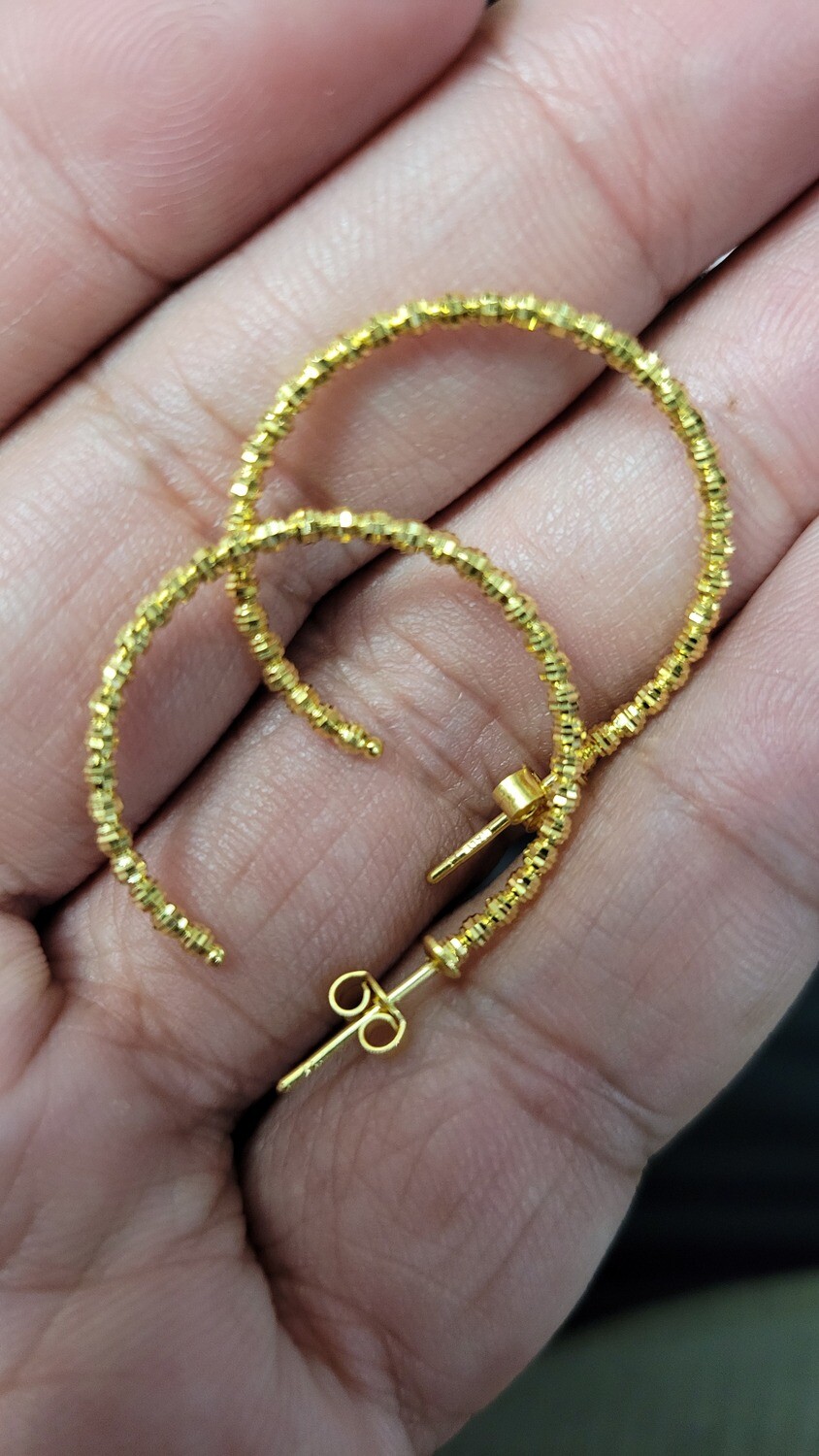 14K THIN MOON CUT HOOPS, 14K MOON CUT HOOPS: 14K 2MM 1&quot; YELLOW GOLD APPROX. 2.8 GRAMS