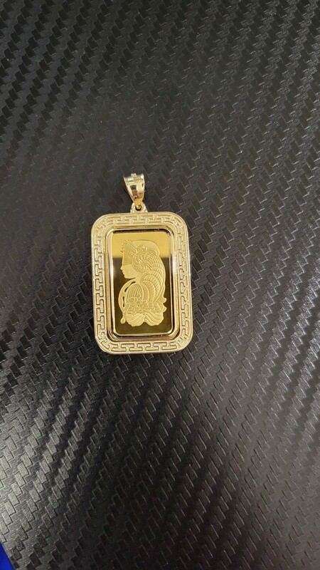 10 GRAM PAMP SUISSE LADY FORTUNA PENDANT W/GREEK BEZEL