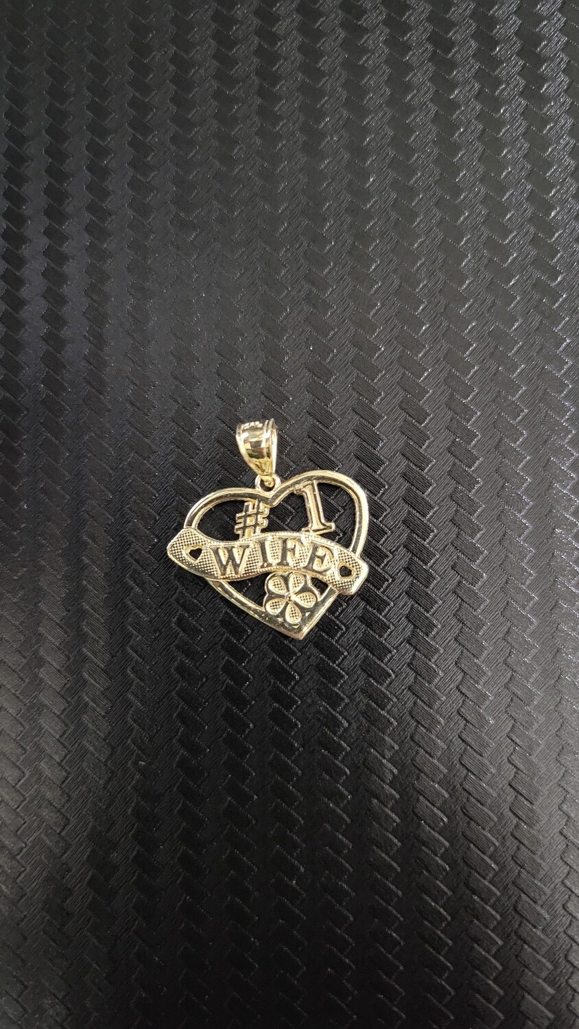 14K &quot;#1 WIFE&quot; HEART PENDANT