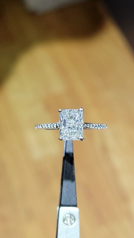14K 2.25 TCW RADIANT DIAMOND RING WITH ACCENTS (LAB)