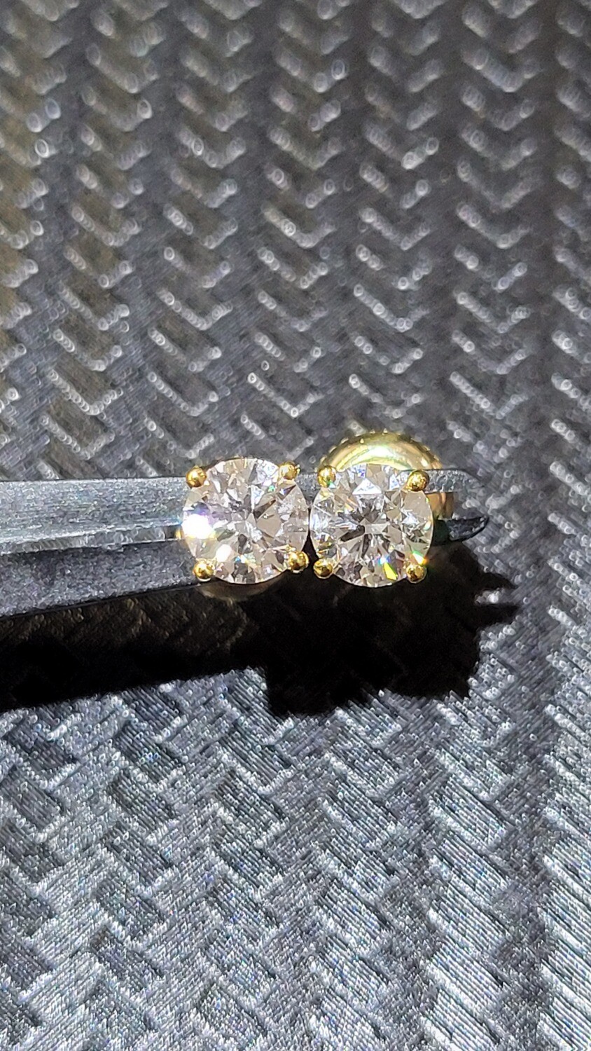 14K 1 CARAT T.C.W. DIAMOND STUD EARRINGS (LAB)