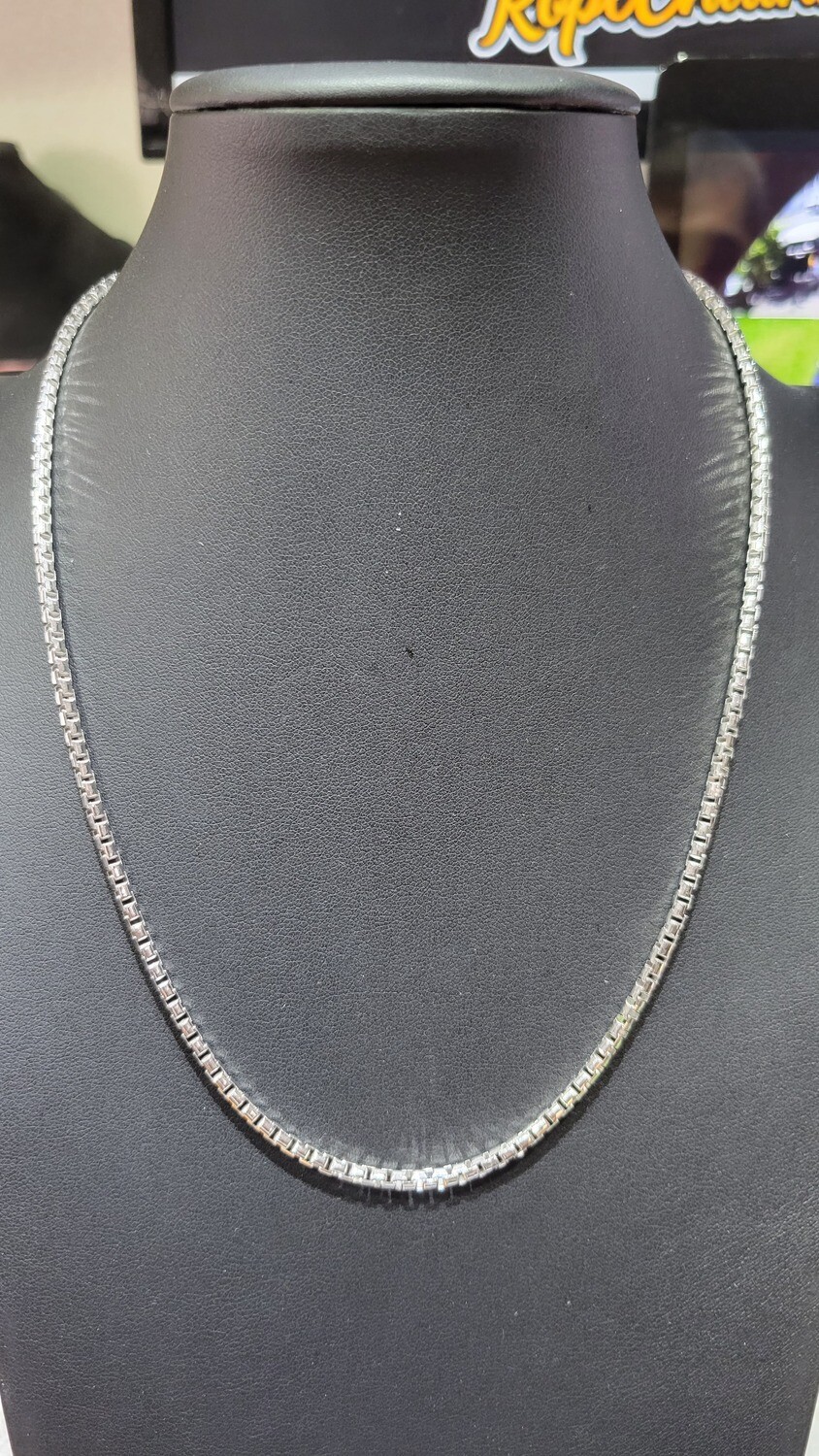 14K 3MM PLAIN BOX CHAIN, PREORDERS TAKE ABOUT 5-7 DAYS TO SHIP: 14K 3MM 20&quot; 25.3 GRAMS (WHITE GOLD)